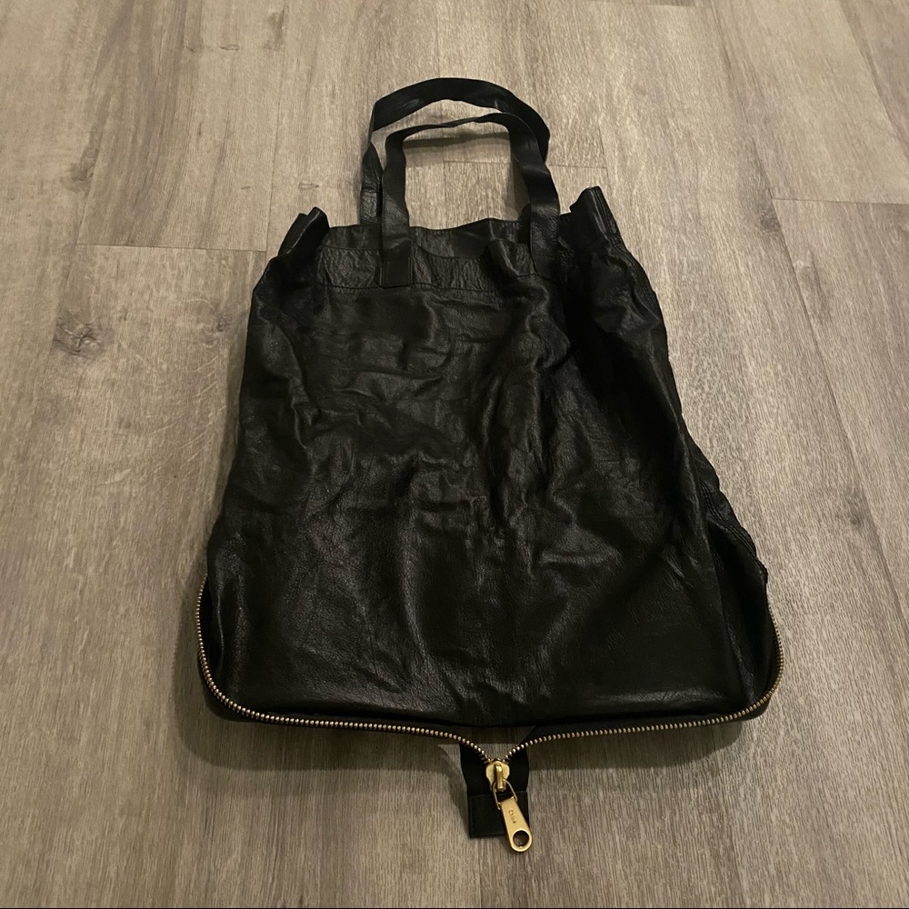 VINTAGE CHLOE Black compact and foldable leather and gold bag